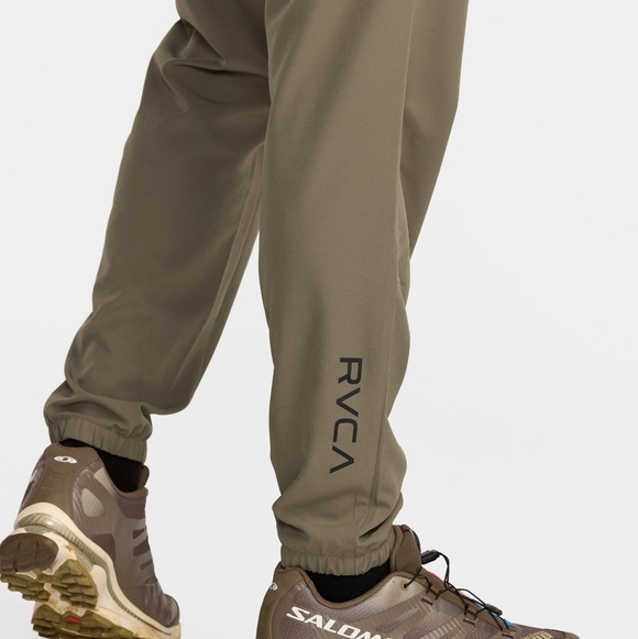 RVCA Yogger Pant II - Picture 4 of 10